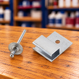 Whisper Pro Brush Clip With Rivet